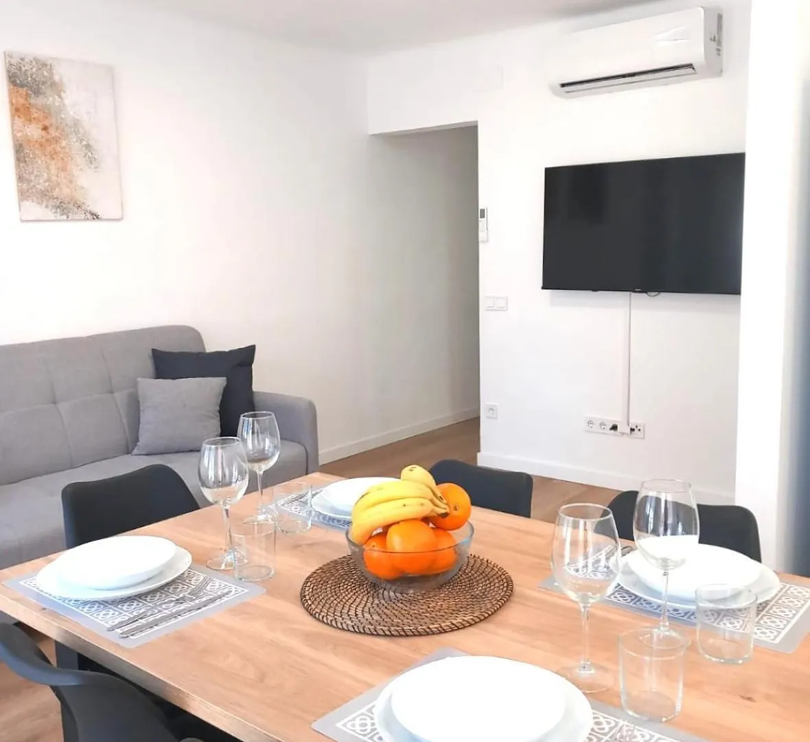 Gallery Apartments Bcn Santa Coloma de Gramanet 0*,  Španělsko