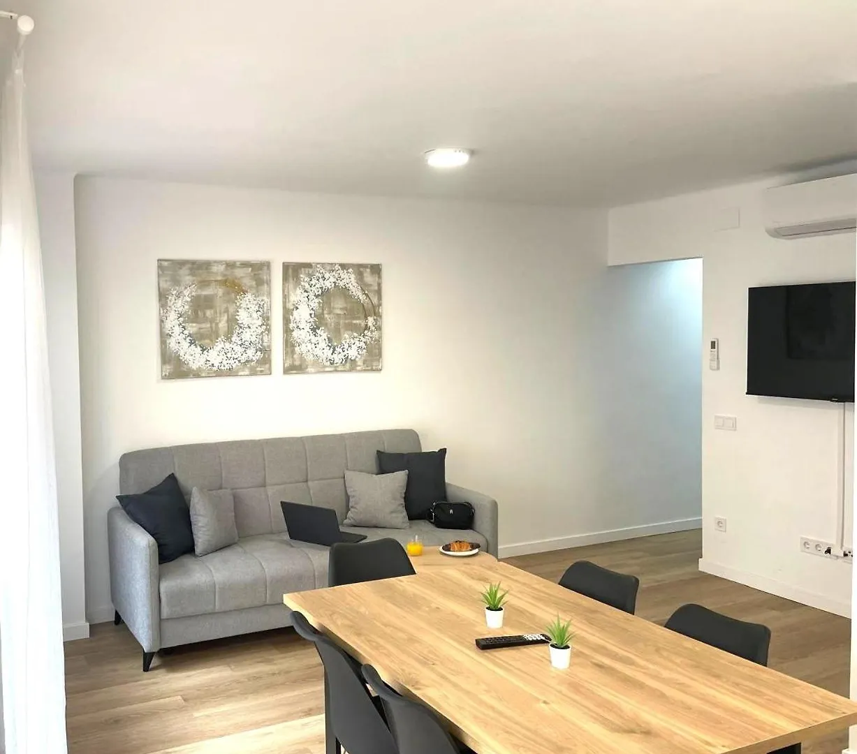 Gallery Apartments Bcn Santa Coloma de Gramenet