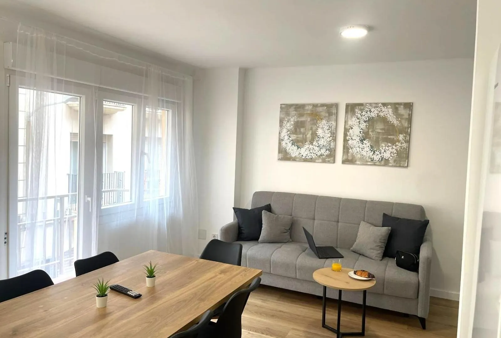 Gallery Apartments Bcn Santa Coloma de Gramenet